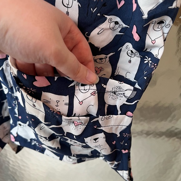 Uniform Advantage Buttersoft Scrub Top, size XL - Picture 3 of 4